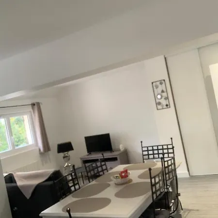 Du Moulin Du Pre Апартаменты